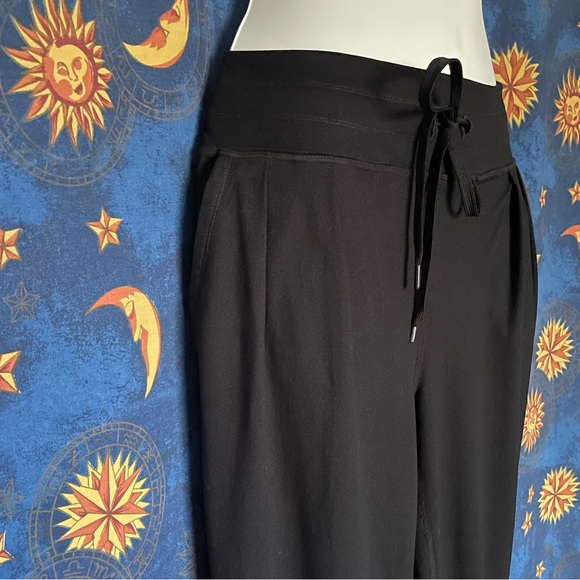 Lole soft and stretchy black joggers - Picture 4 of 12